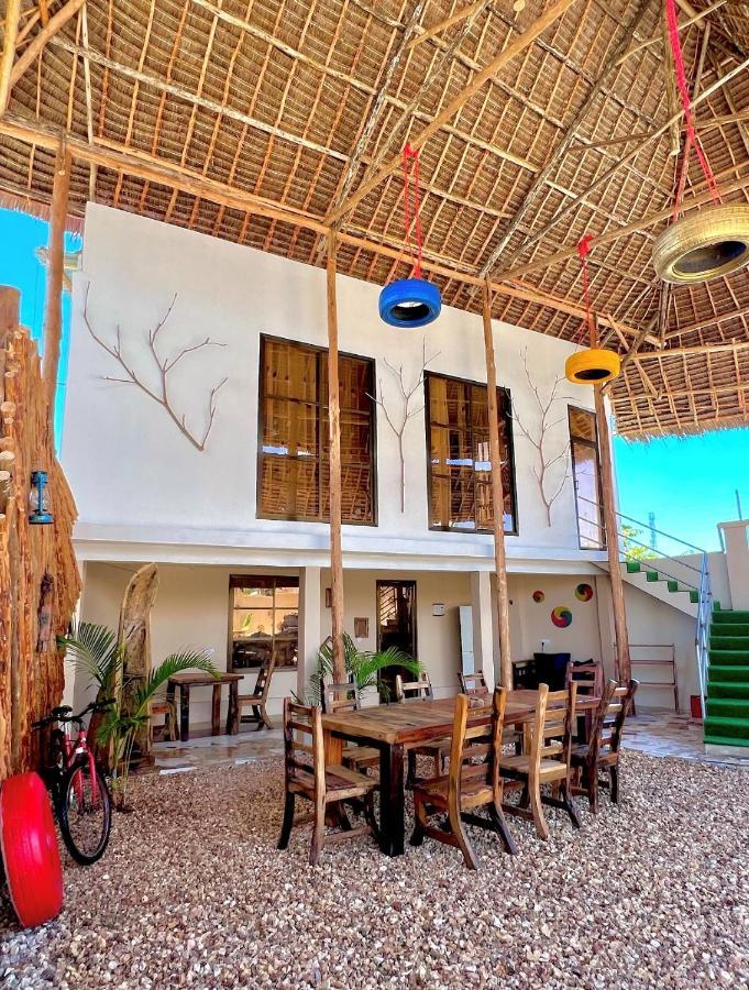 נונגווי Vick Boutique Hotel With New Power Backup מראה חיצוני תמונה